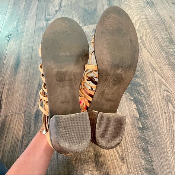 Coconuts Women Neptune Gladiator Style Sandals in Tan Suede Size 9 - Picture 4 of 6